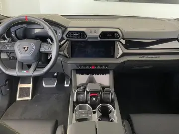 Lamborghini Urus SE MASSAGE B&O 23  PANO