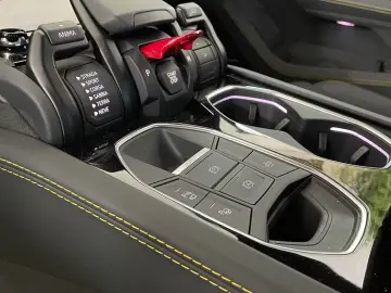 Lamborghini Urus SE MASSAGE B&O 23  PANO