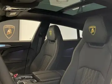 Lamborghini Urus SE MASSAGE B&O 23  PANO