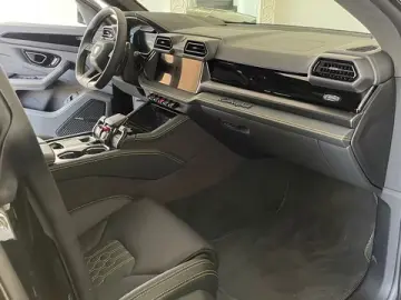 Lamborghini Urus SE MASSAGE B&O 23  PANO