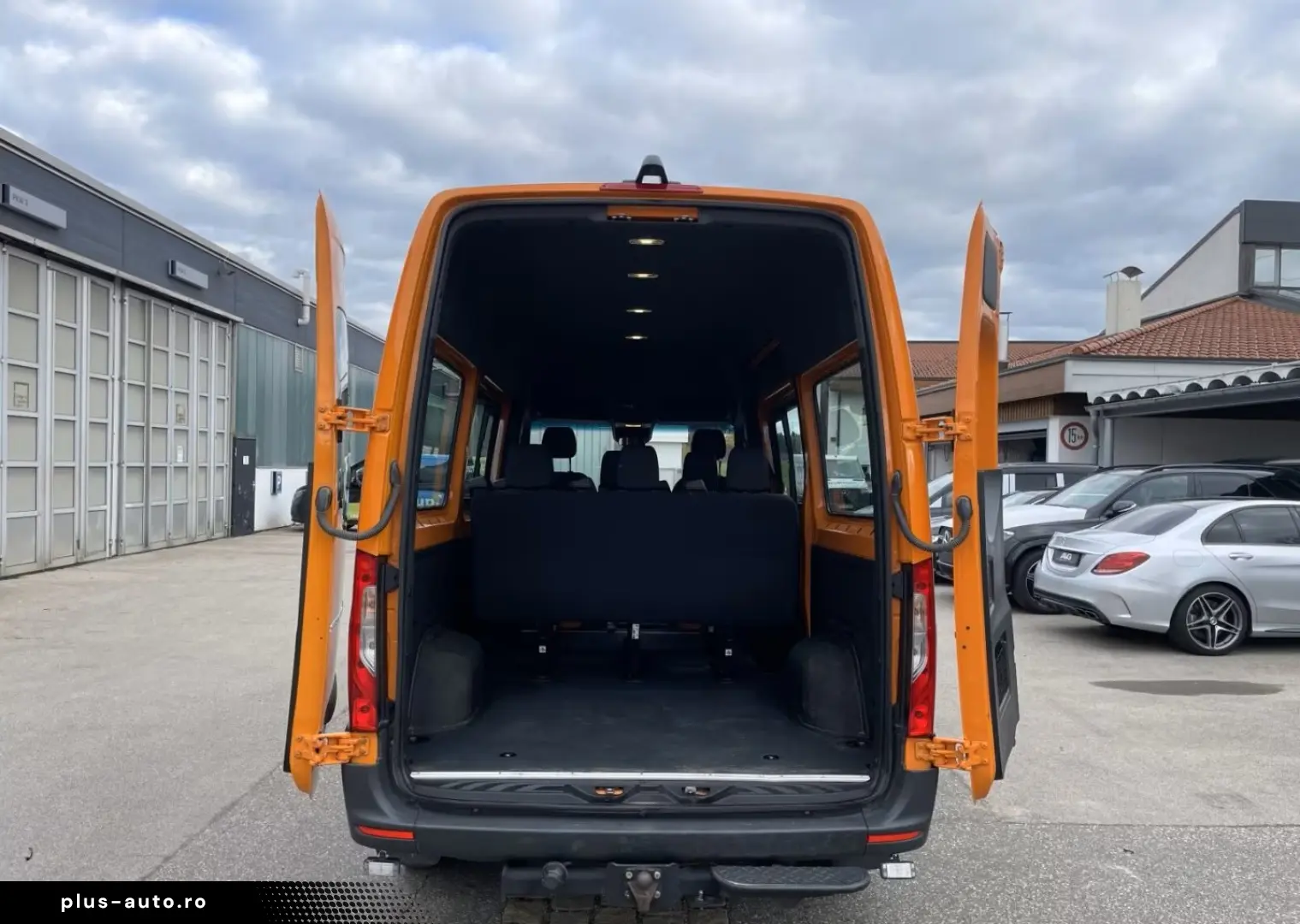 MERCEDES-BENZ Sprinter 317 CDI Tourer L2H2