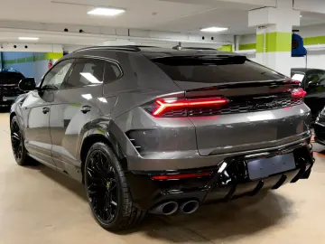Lamborghini Urus URUS SE MASSAGE HEADUP B&O
