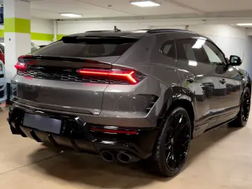 Lamborghini Urus URUS SE MASSAGE HEADUP B&O