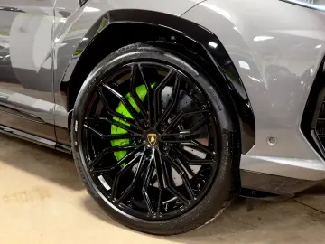 Lamborghini Urus URUS SE MASSAGE HEADUP B&O