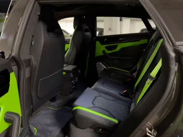 Lamborghini Urus URUS SE MASSAGE HEADUP B&O