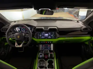 Lamborghini Urus URUS SE MASSAGE HEADUP B&O