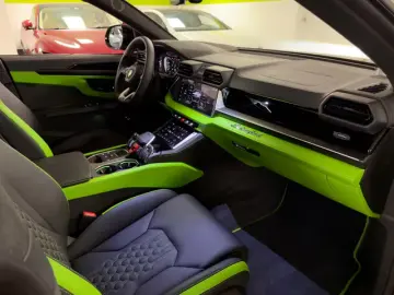 Lamborghini Urus URUS SE MASSAGE HEADUP B&O