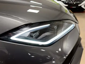 Lamborghini Urus URUS SE MASSAGE HEADUP B&O