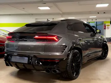 Lamborghini Urus URUS SE MASSAGE HEADUP B&O