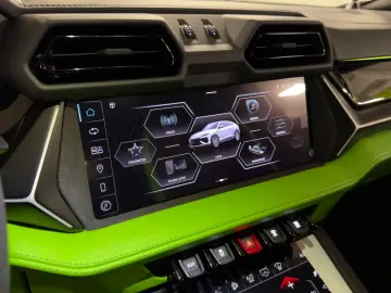 Lamborghini Urus URUS SE MASSAGE HEADUP B&O