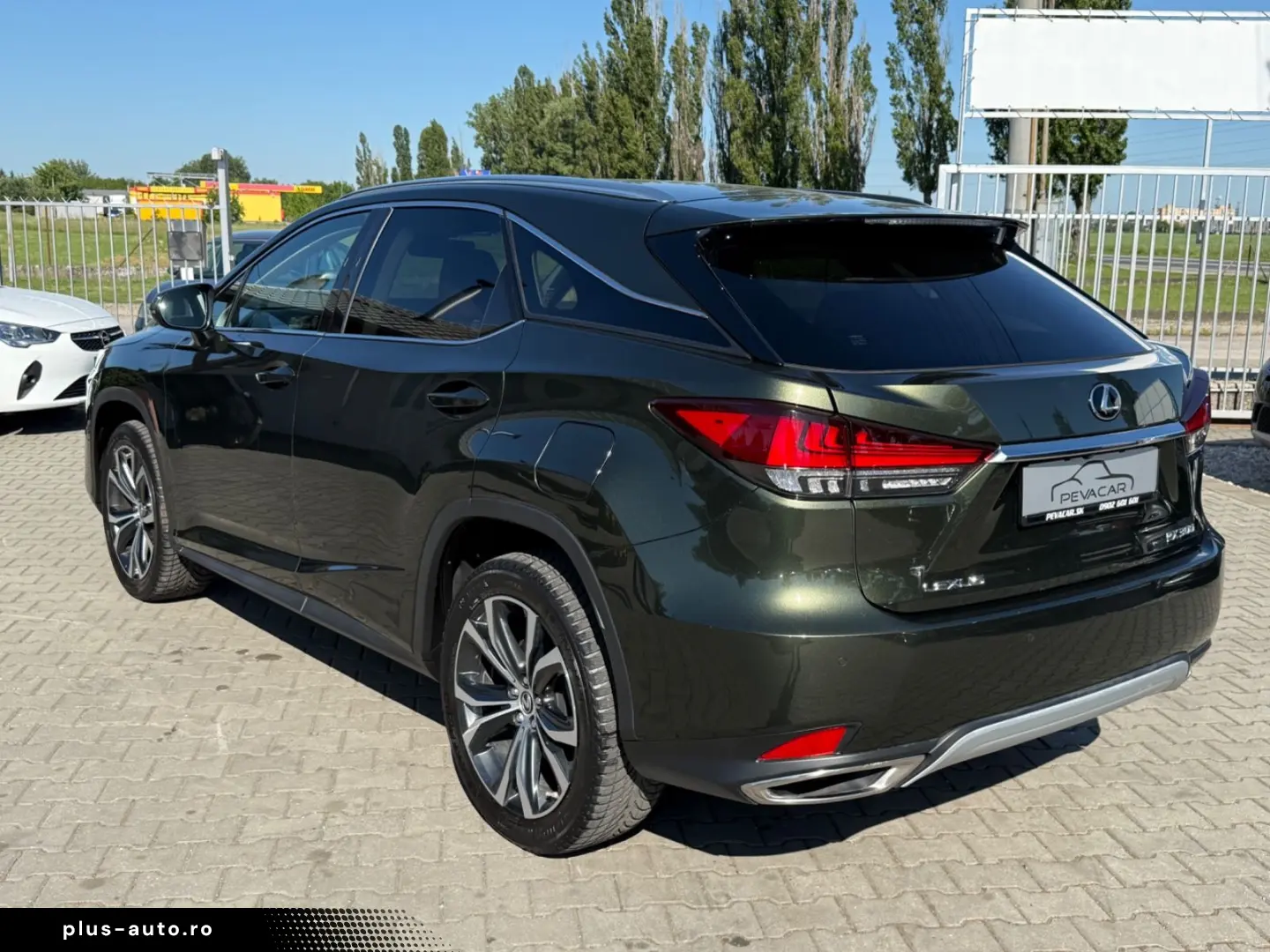 LEXUS RX 2022 — imagine 2