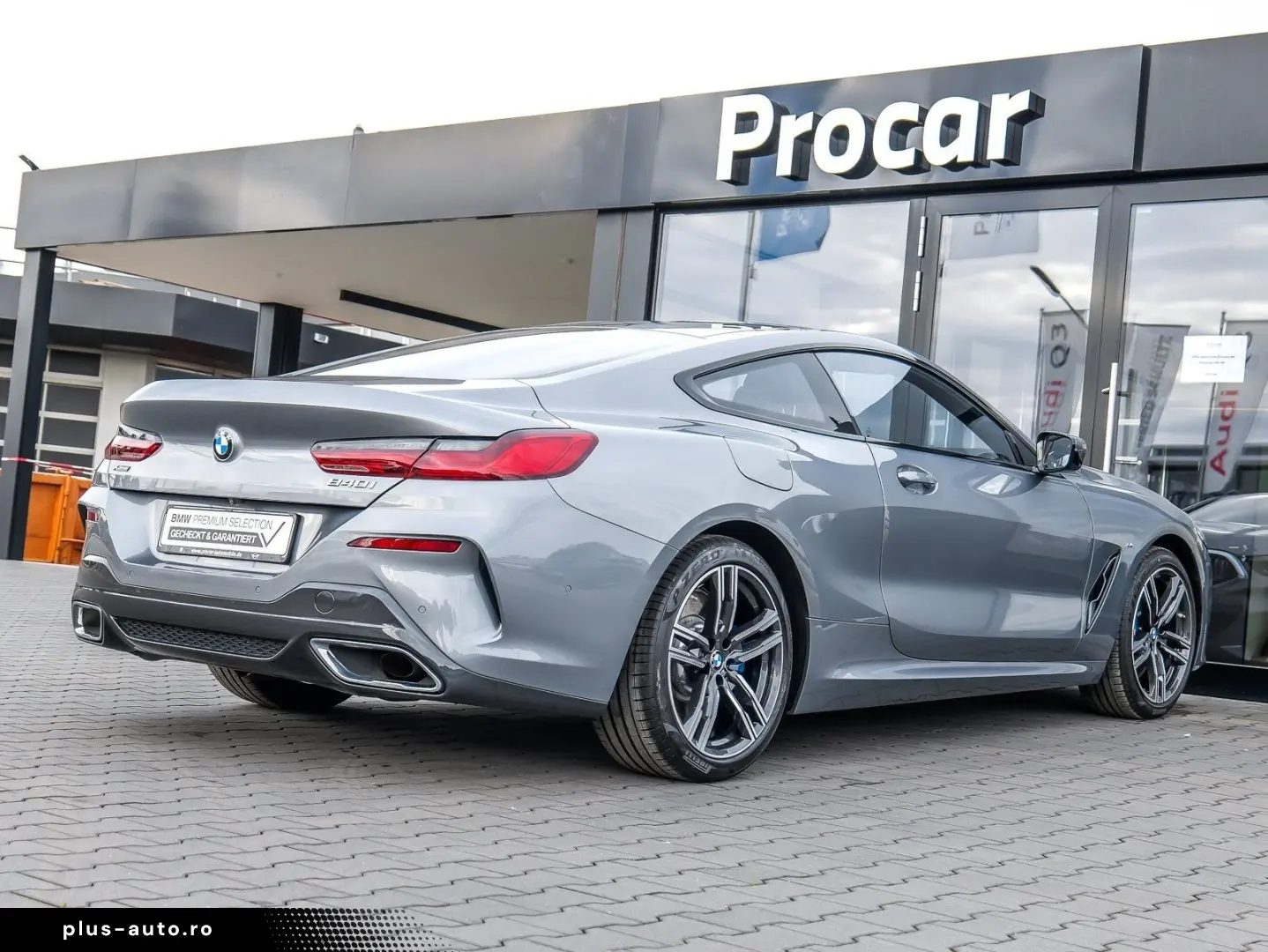 BMW 8 Series 2025 — imagine 2
