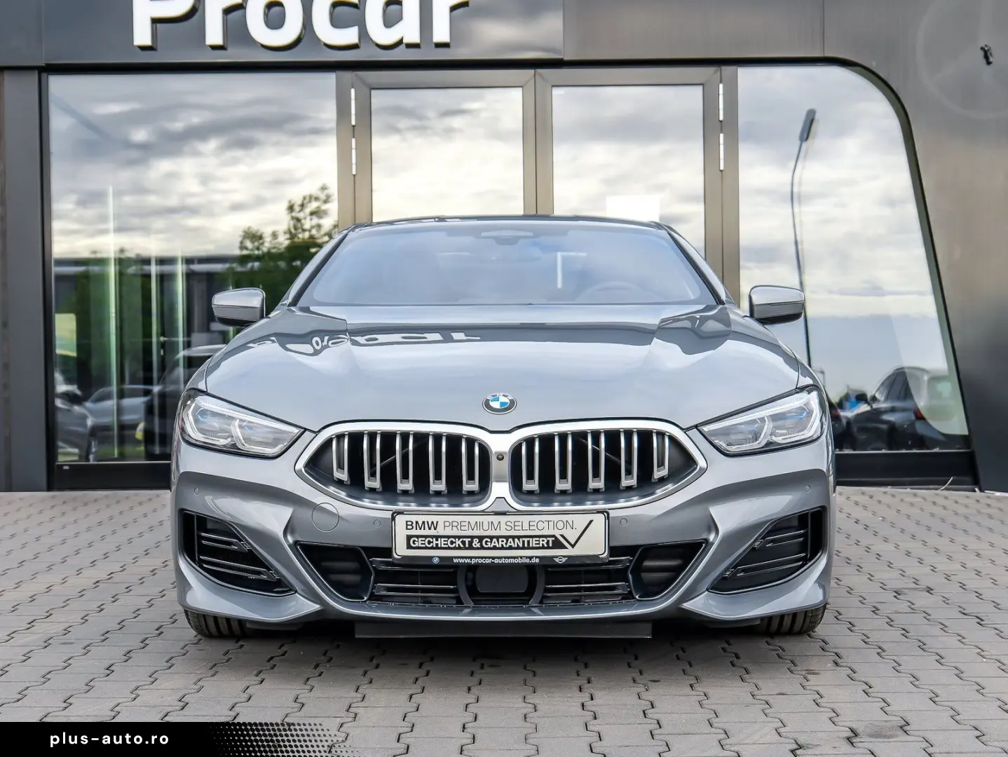 BMW 8 Series 2025 — imagine 7