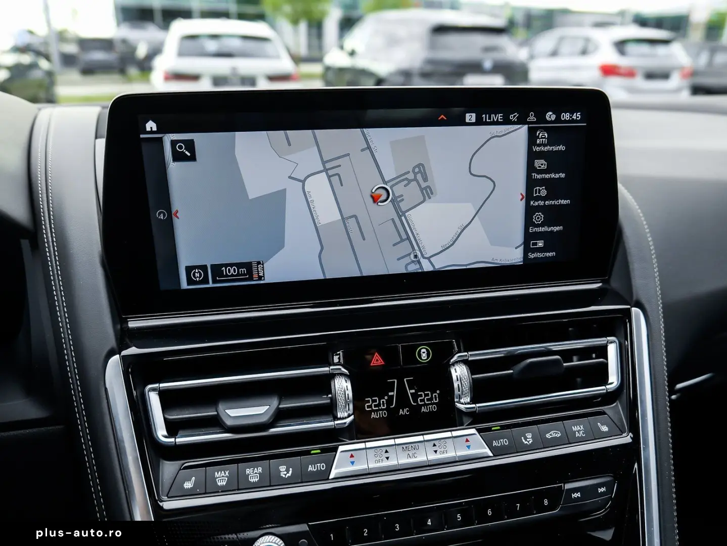 BMW 8 Series 2025 — imagine 11