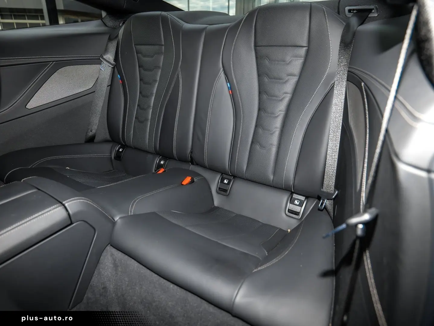 BMW 8 Series 2025 — imagine 17