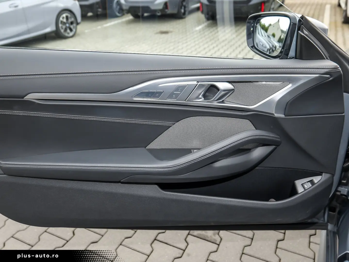 BMW 8 Series 2025 — imagine 18