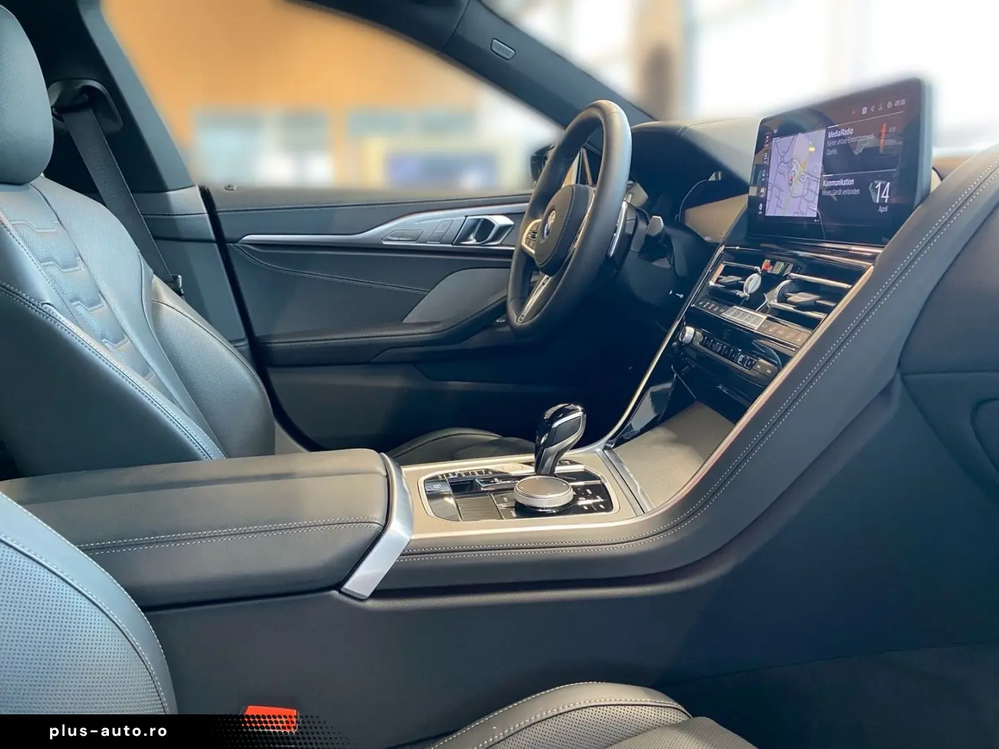 BMW 8 Series 2025 — imagine 3