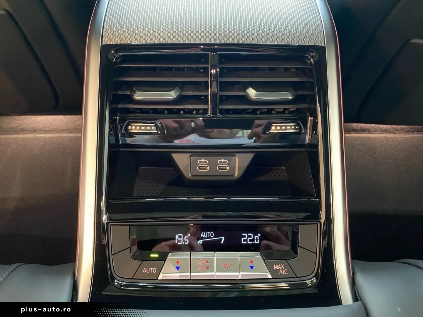 BMW 8 Series 2025 — imagine 14