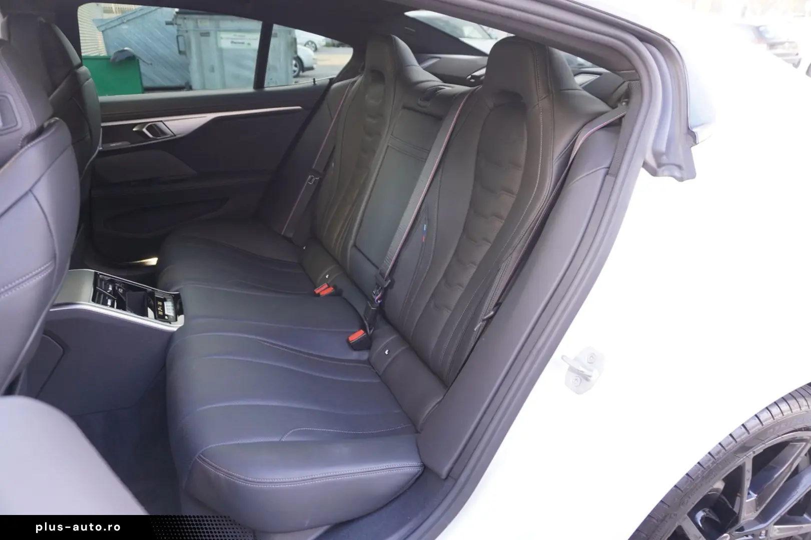 BMW 8 Series 2023 — imagine 18