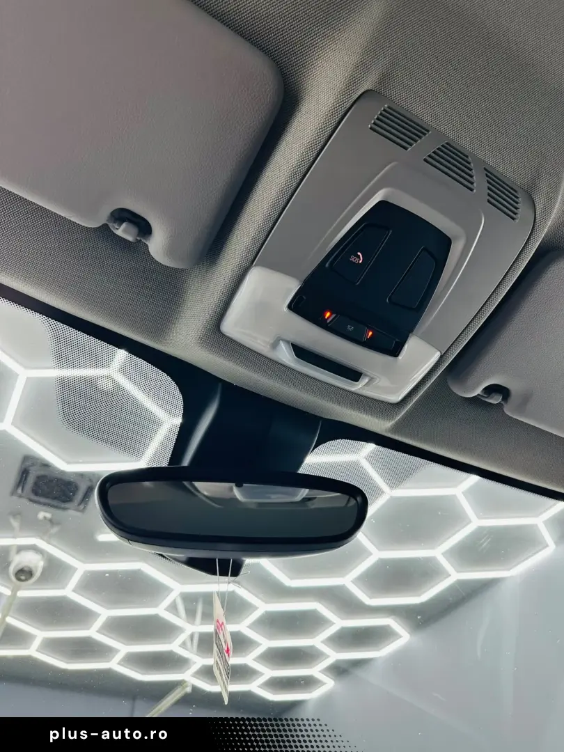 BMW X1 2016 — imagine 26