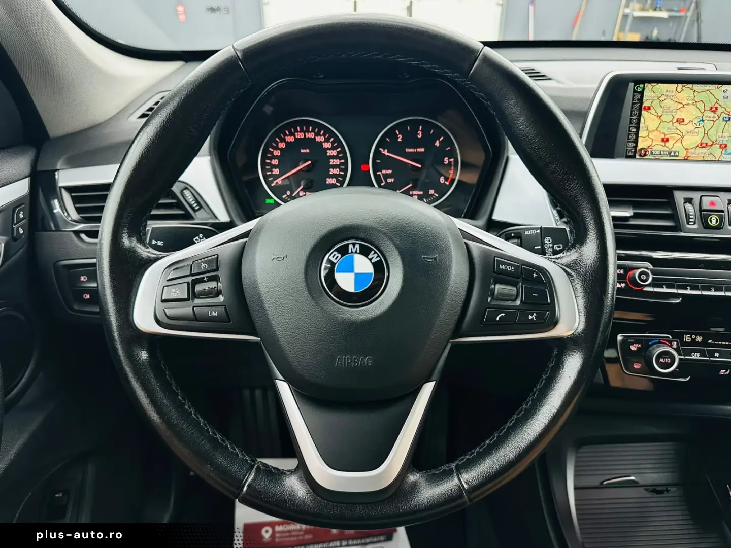 BMW X1 2016 — imagine 36