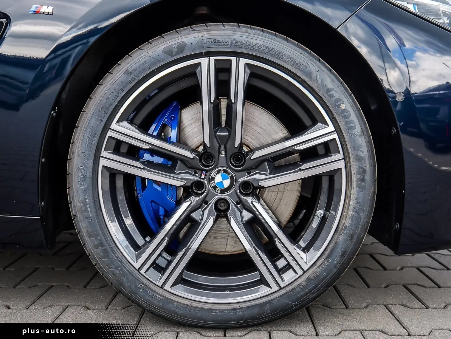 BMW 8 Series 2025 — imagine 4