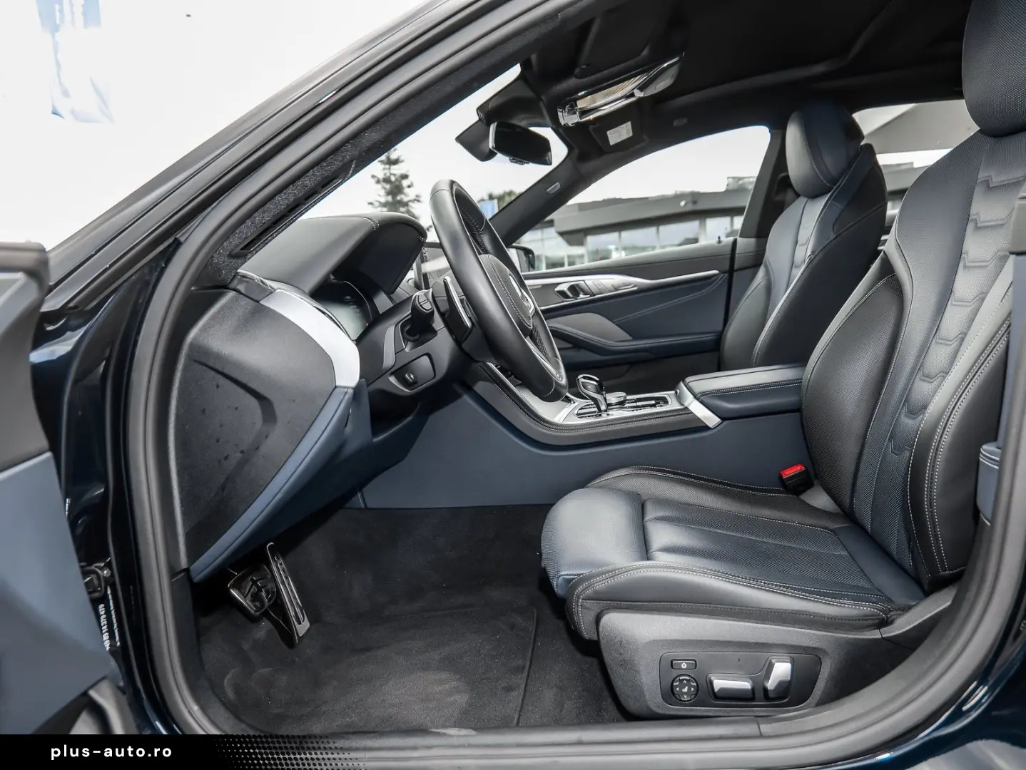 BMW 8 Series 2025 — imagine 5