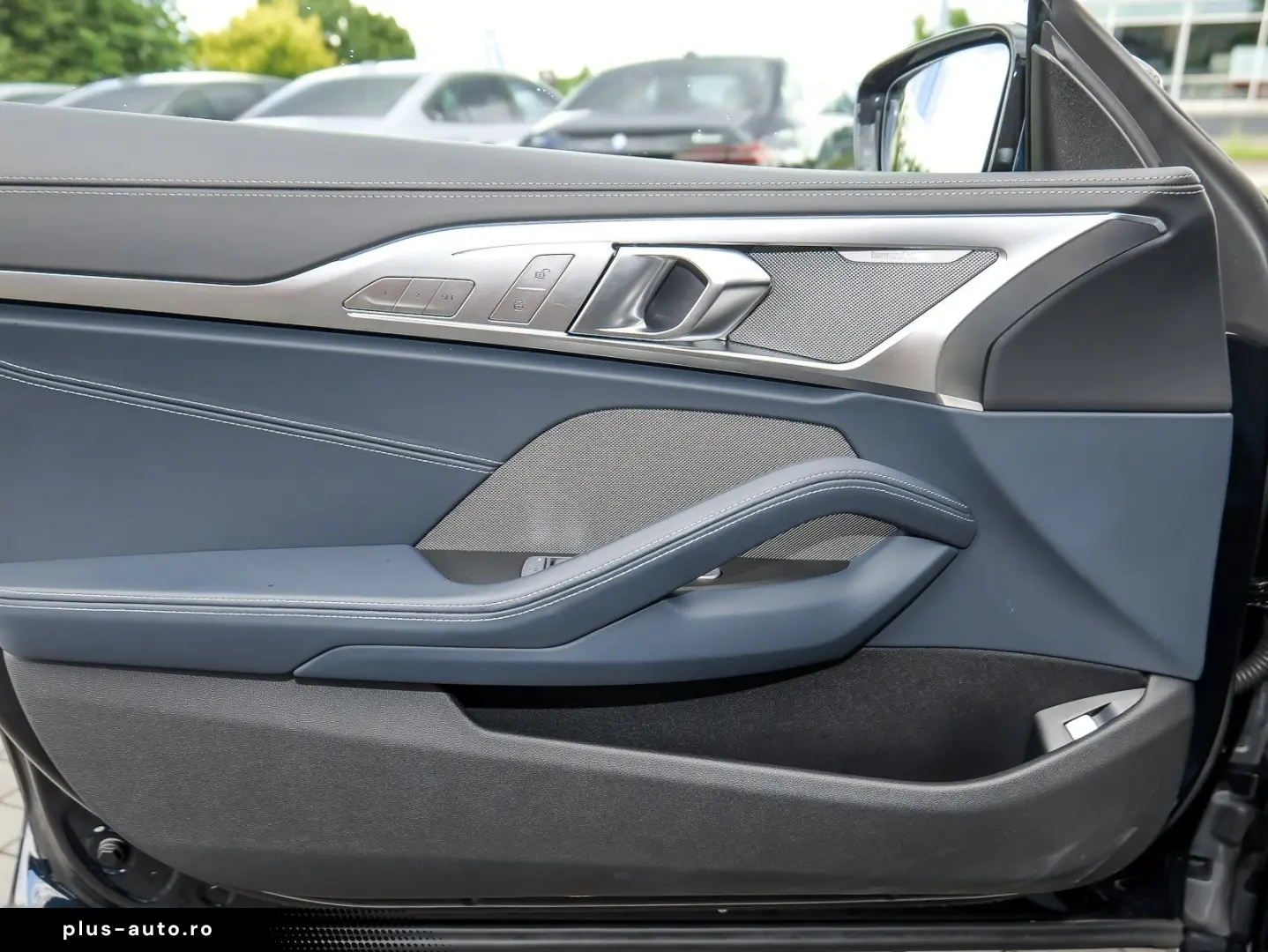 BMW 8 Series 2025 — imagine 18