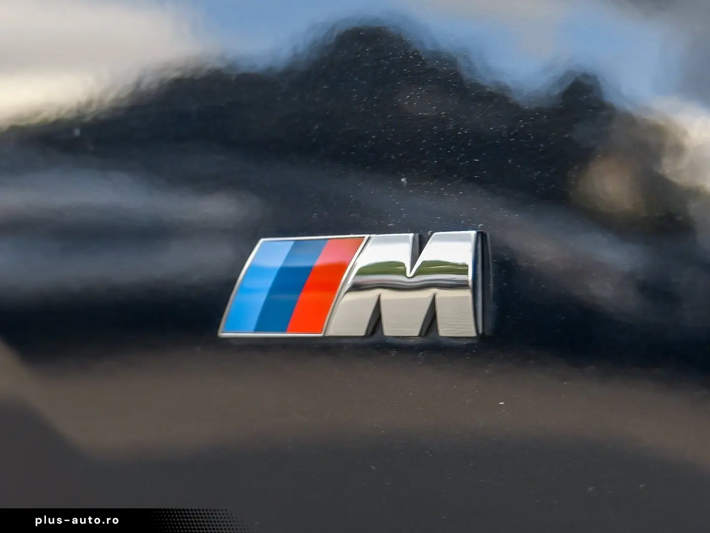 BMW 8 Series 2025 — imagine 19