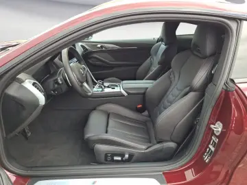 BMW 840d xDrive Coupe M SPORT PRO Driving Assistant