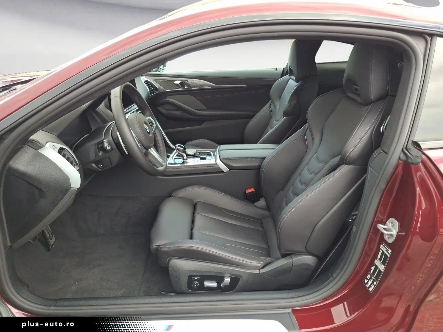 BMW 8 Series 2025 — imagine 7