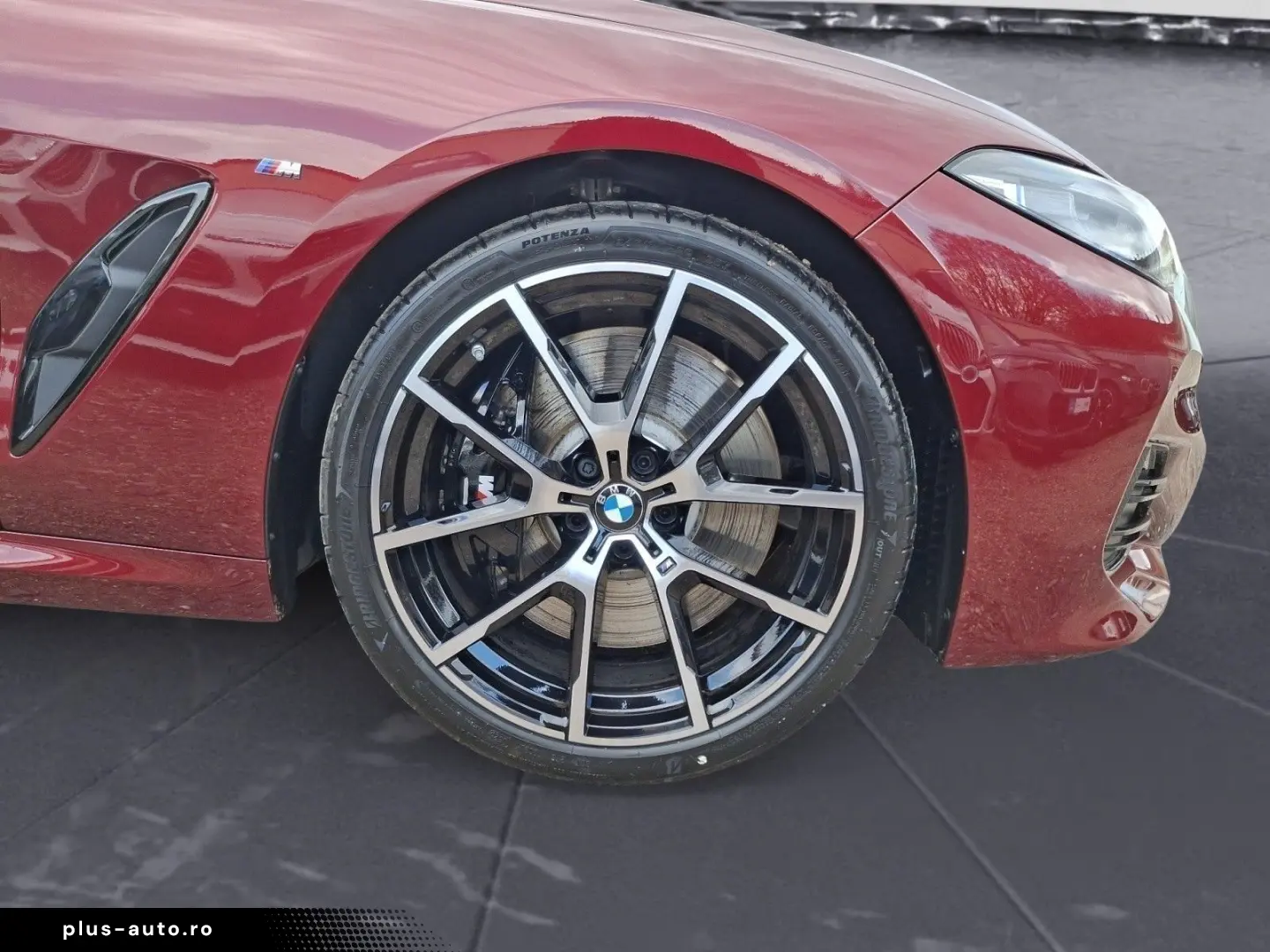 BMW 8 Series 2025 — imagine 11