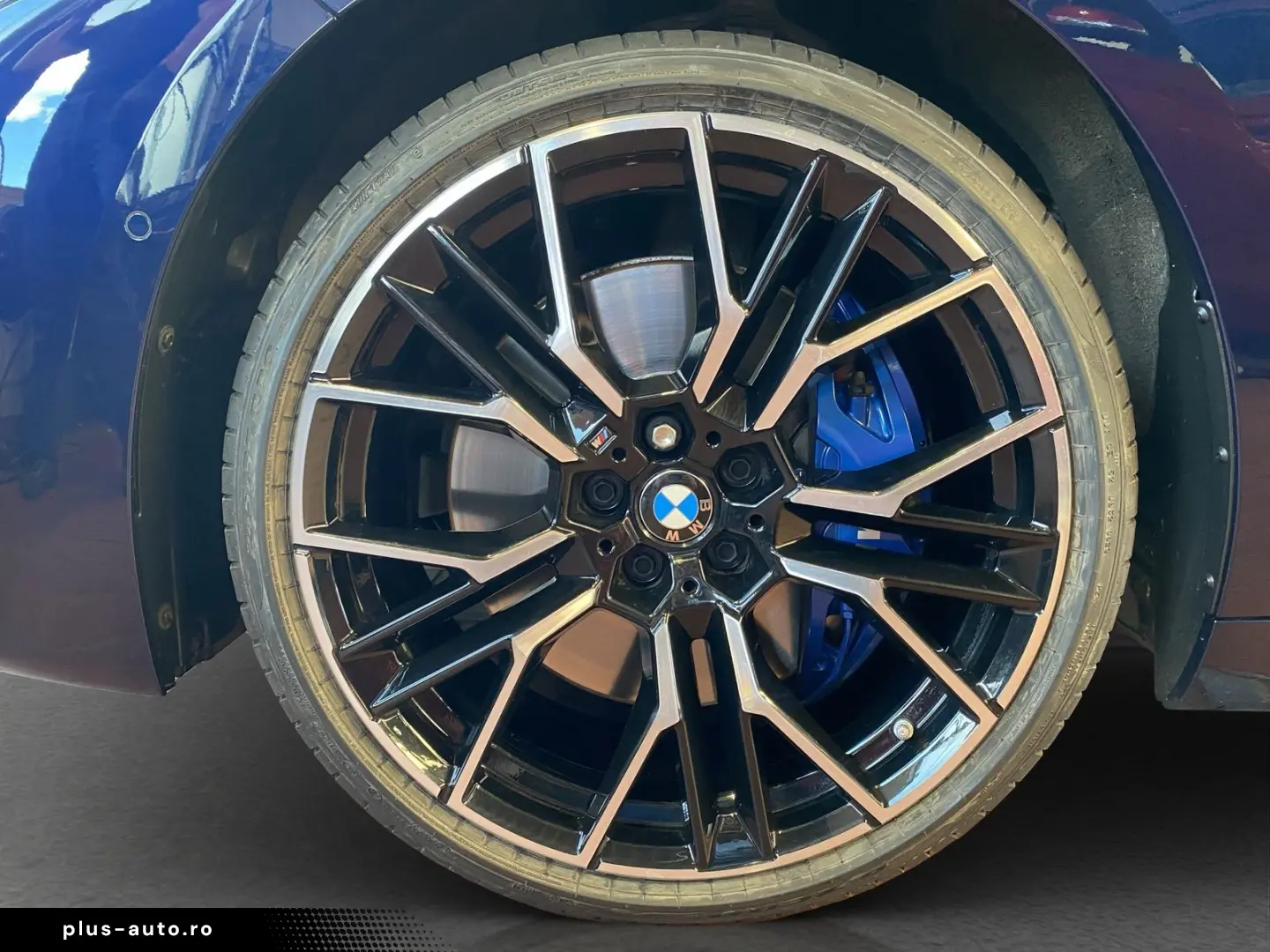 BMW 8 Series 2023 — imagine 16