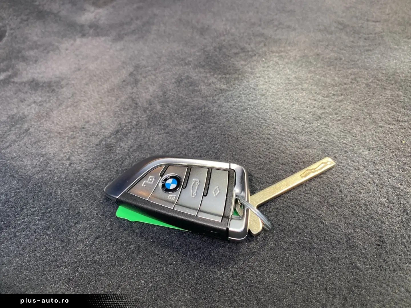 BMW 8 Series 2023 — imagine 25