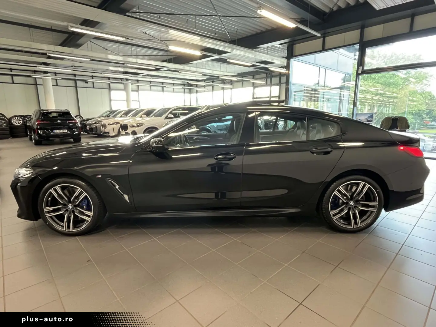 BMW 8 Series 2025 — imagine 2