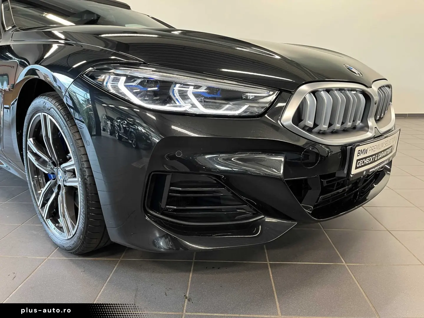 BMW 8 Series 2025 — imagine 4