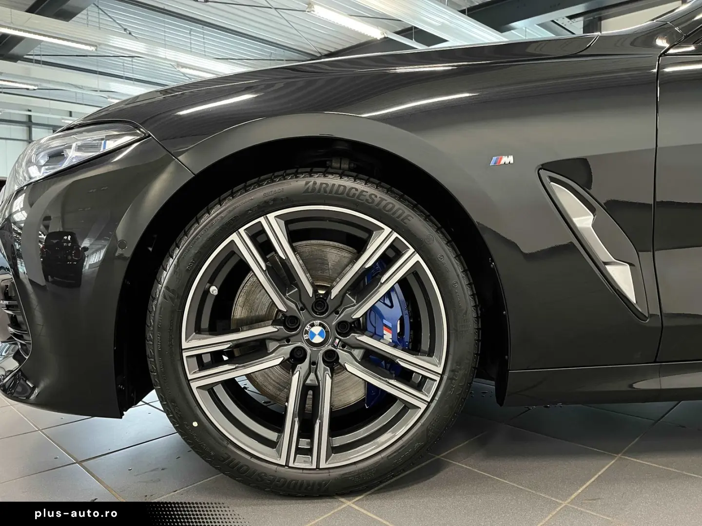 BMW 8 Series 2025 — imagine 6