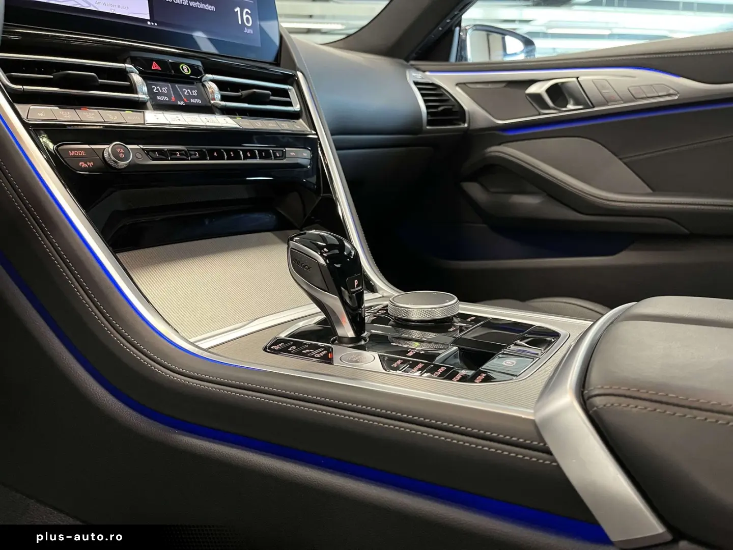 BMW 8 Series 2025 — imagine 16