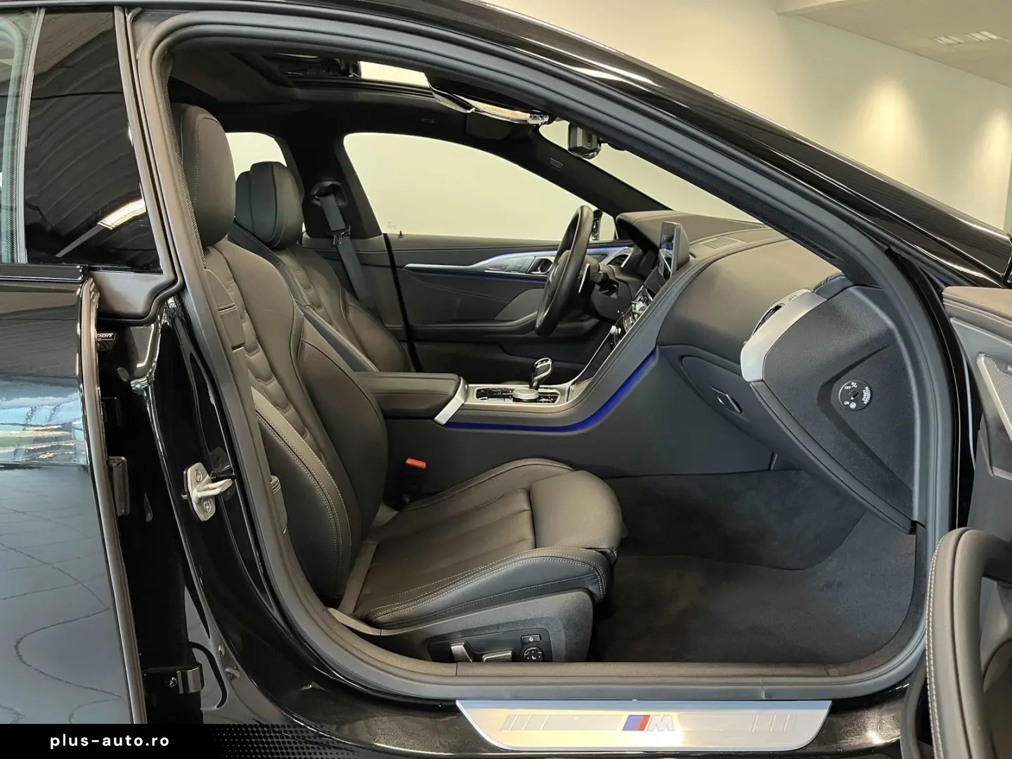 BMW 8 Series 2025 — imagine 18