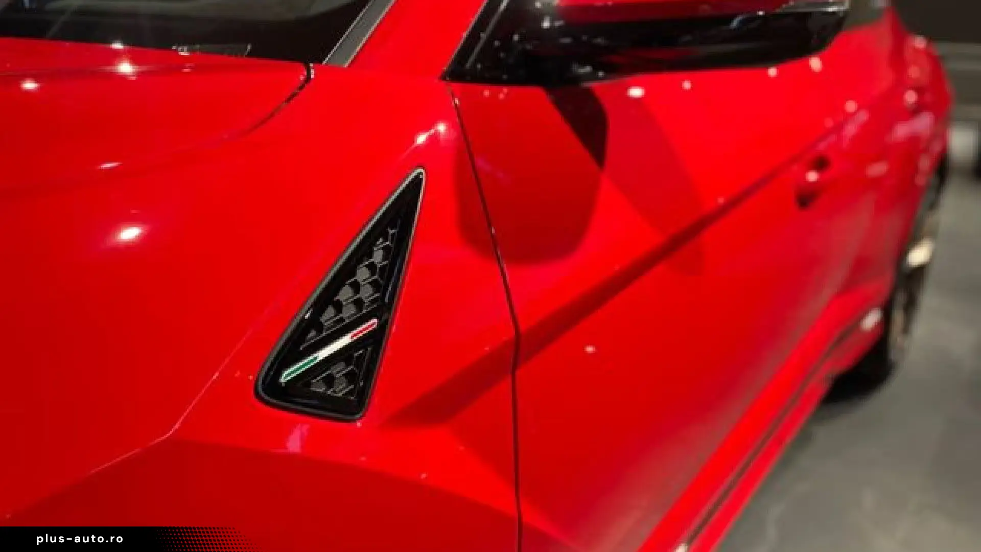 LAMBORGHINI URUS 2026 — imagine 10