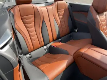 BMW 840 i xDrive Cabrio M-Sport Integrallenkung SHZ
