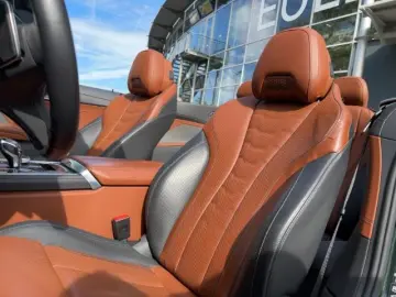 BMW 840 i xDrive Cabrio M-Sport Integrallenkung SHZ