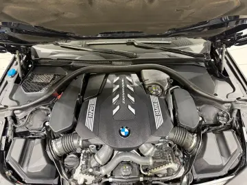 BMW M850i xDrive Coupé ACC 360  HUD HK Laser