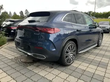 MERCEDES-BENZ EQE SUV 350 4Matic AMG WÄRMEP PANO ACC MBUX