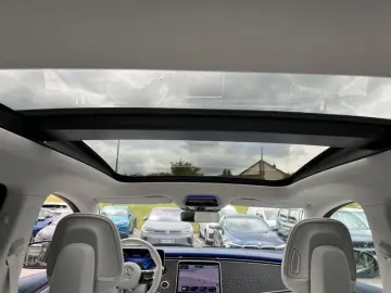 MERCEDES-BENZ EQE SUV 350 4Matic AMG WÄRMEP PANO ACC MBUX