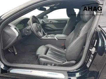 BMW M850i xDrive Coupe