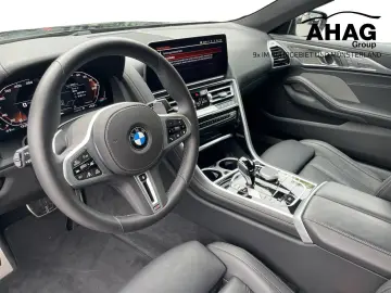 BMW M850i xDrive Coupe