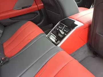 BMW M850i xDrive Gran Coupe Steptronic Parking Assis