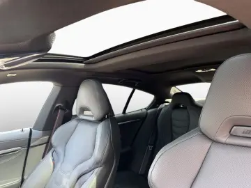 BMW M850i xDrive HUD DAB PA  St GO Laser Pano 20