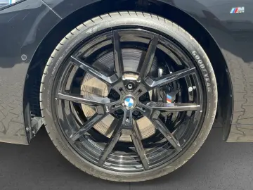 BMW M850i xDrive HUD DAB PA  St GO Laser Pano 20